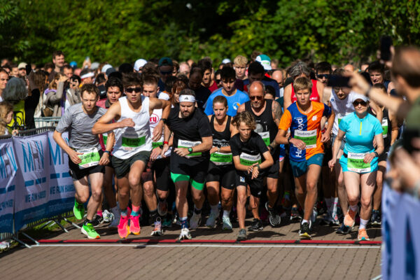 Blankeneser Heldenlauf 2024 am 25.08.2024 in Hamburg (Elbuferweg, Mühlenberg, Blankenese, Altona, Hamburg, 22587, Germany, @spielfeldfoto